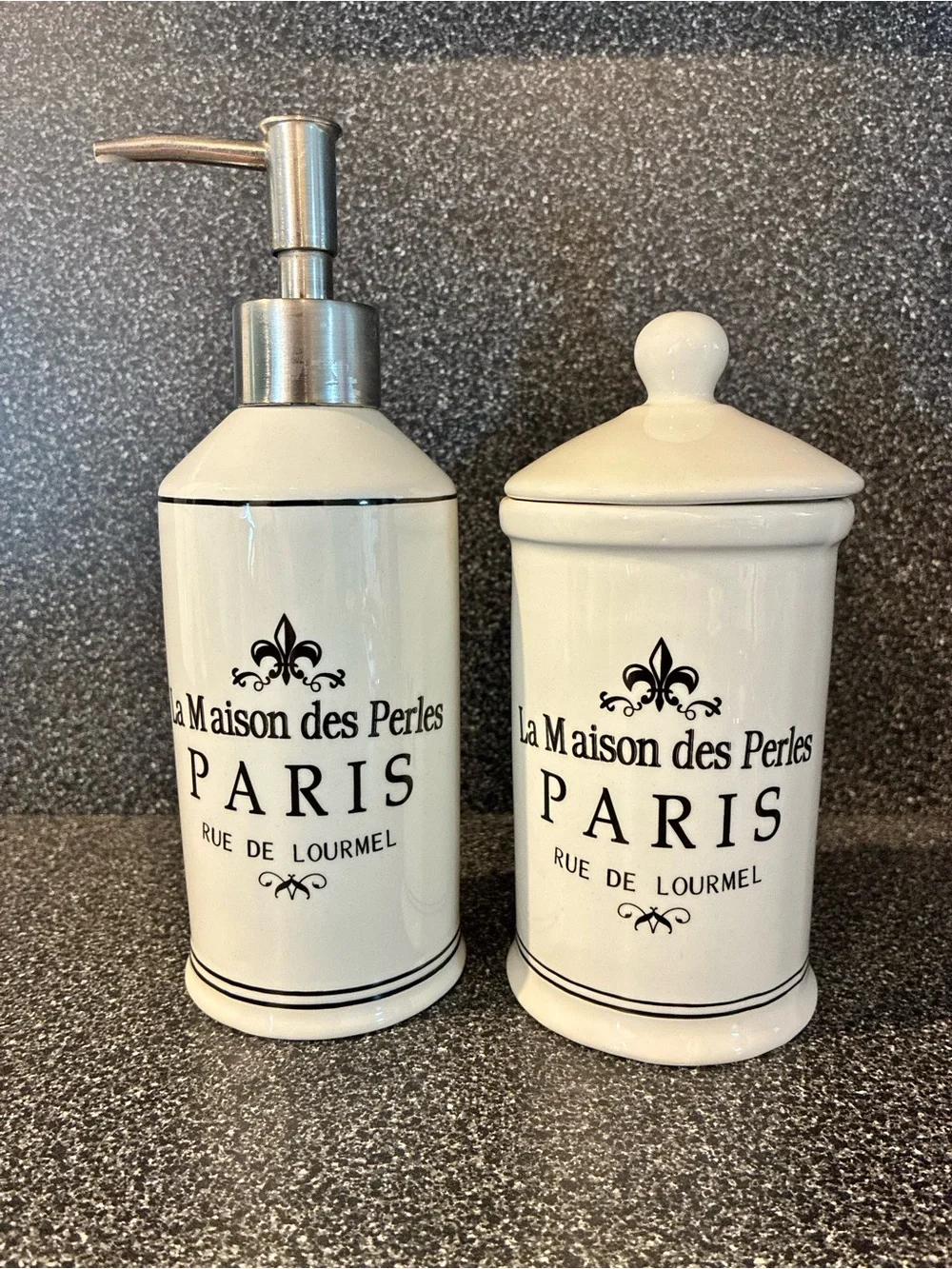 NWT La Maison des Perles Paris Rue de Lourmel Ceramic Bathroom Decor Containers